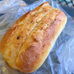 SUMOMO BAKERY - ガーリックパンのミニサイズ