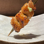 炭焼 おかげさん - 地鶏の首皮は皮の中でも1番美味いですねぇ