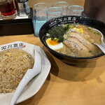 元祖普通系ラーメン 石川商店 - 炒飯、塩ラーメン