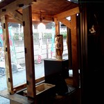 店先で炭火焼を出すための台