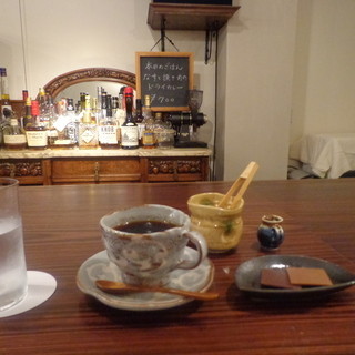 ジャズ&カフェバー スモールアワーズ_0