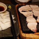 Nagasakishuka Kichijouji Jigemonton - 溶岩焼き  もちろん旨い！