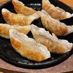 三代目網元 さかなや道場 - エビ入り餃子