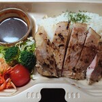 洋食屋 花きゃべつ - 茨城県産豚ロースのポークステーキ弁当