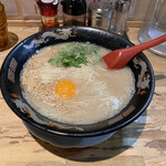 豚骨ラーメン 銀水 - 替玉（スープ・卵付）