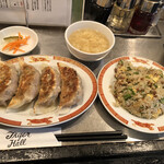 タイガー餃子 河原町店 - 