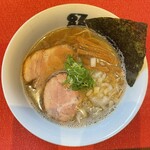 牟岐縄屋 - 煮干しそば 940円