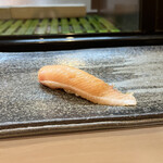 松寿司 - 鰤。旬ですからね。やっぱり主役です！