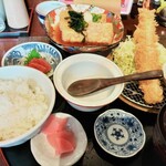 エビフライと定食 うおのぶ食堂 - 