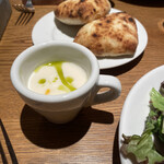 マザームーンカフェ - スープとフォカッチャ