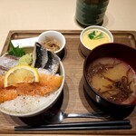 函館 まるかつ水産 - 