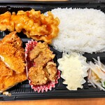 ポッポおじさんの大分からあげ - 料理写真:ボリューム弁当780円税込　南蛮、チキンカツ、塩唐