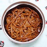 ギフトキヨスク - 富士宮焼きそば缶(540円)のお黒いお姿