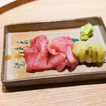 蓬左茶寮 - 戸井のまぐろ、葱串焼き