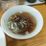 秀苑 - 炒飯のスープ