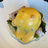 ザ タヴァン グリル＆ラウンジ - 