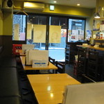 でんじろう - テーブル席の様子