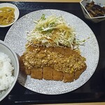 Udonshoukichi - トンカツ定食