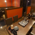 ヤキトリバティ - テーブル席