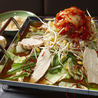 TVでも話題！名物「チリ鍋」＆選べる鍋4種