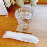 カフェ ノースライト - 初めに出された冷水とお手拭き