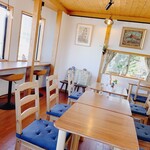 カフェ ノースライト - テーブル席もあります