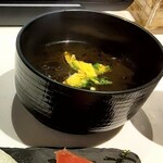 琉球回転寿司 海來 - 県産もずく汁