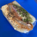 SUMOMO BAKERY - フィッシュフライベジサンド(260)