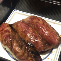 赤坂 津つ井 総本店 - 牛にぎりは美味♡