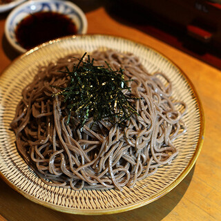 コシが強い中太フレッシュストロングそば