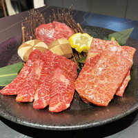 和牛焼肉 伍感 - 希少部位 三点盛（カイノミ・ささみ・特上カルビ/3,990円）