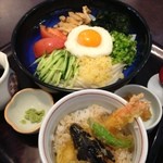 むぎの里 - 冷しとろろうどん＋ミニ丼 1180円