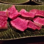 肉山 - 肉③　和牛赤身焼き