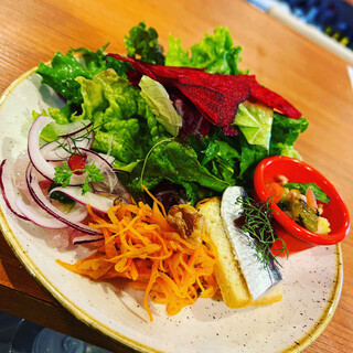 【LUNCH】旬の食材を使ったパスタやパエリアを気軽に！