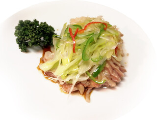 Shinkouen - 蒸し鶏と白葱の海鮮たれかけ