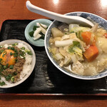 Soba Doko Roku Rate Diya - けんちんセットＢで、肉味噌ＴＫＧ、けんちん蕎麦は大（単品だと並サイズ？）