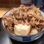 Dai ichi - 肉の他には豆腐と糸こんにゃくのみ。肉が主役！