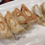 바미얀 카이힌 마쿠하리점 - 군만두