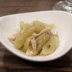 トリワイン ＰＩＫＯＳＨＨＨＵ - ふきと鶏皮の新しいのん？もう１回