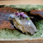 Sushi Kagura - 細魚の昆布締め