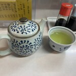 秀閣 - お冷でなくてお茶