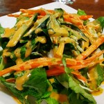 パンジャビ ダバ - セットサラダも大きい〜！