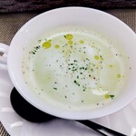 Bistro SUZUZEN - 豆のスープ