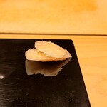 鮨 竜介 - 美しく美味しいガリ