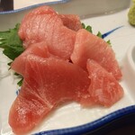 元祖立ち飲み屋 - 熟成まぐろ320円