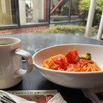 タリーズコーヒー - フレッシュトマトとベーコンのパスタ（コーヒーセット）955円