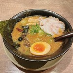 藤一番らーめん 南陽通店 - 醤油とんこつ　半麺