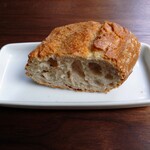 メゾン・ド・ラ・ブルゴーニュ - パン