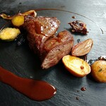 メゾン・ド・ラ・ブルゴーニュ - 牛ハラミ ブルーチーズソース③（ランチコースのメイン）