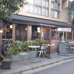 メゾン・ド・ラ・ブルゴーニュ - 外観②